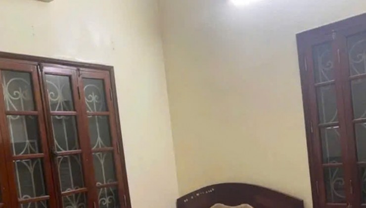 Cho thuê nhà nguyên căn Hai Bà Trưng, 46 m² 4 tầng 5pn 2wc, 16,5 tr